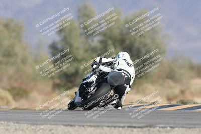 media/Oct-04-2025-CVMA (Sat) [[408bcdd6e4]]/Race 13-Amateur Supersport Open/